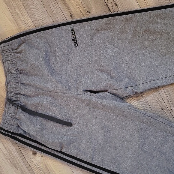 Adidas - Picture 2 of 4